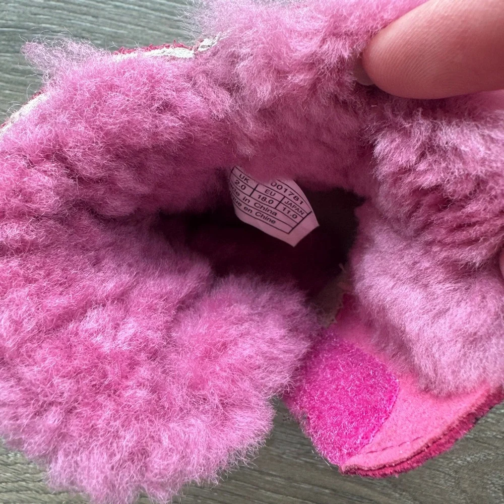 Ugg Pink Leopard Print Boots 2-3 - Picture 7 of 8